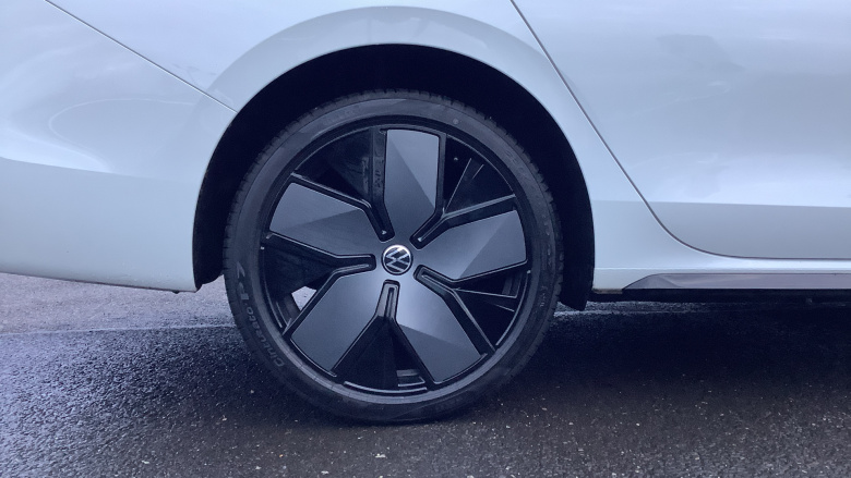 Volkswagen Passat 1.5 TSI eHybrid R-Line 5dr DSG Estate